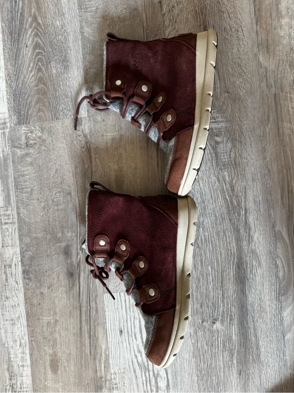 Sorel Women's Burgundy and Gray Winter Lace-Up Boots